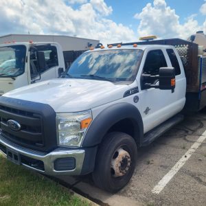 2016 F550 Work Truck (2 of 2)